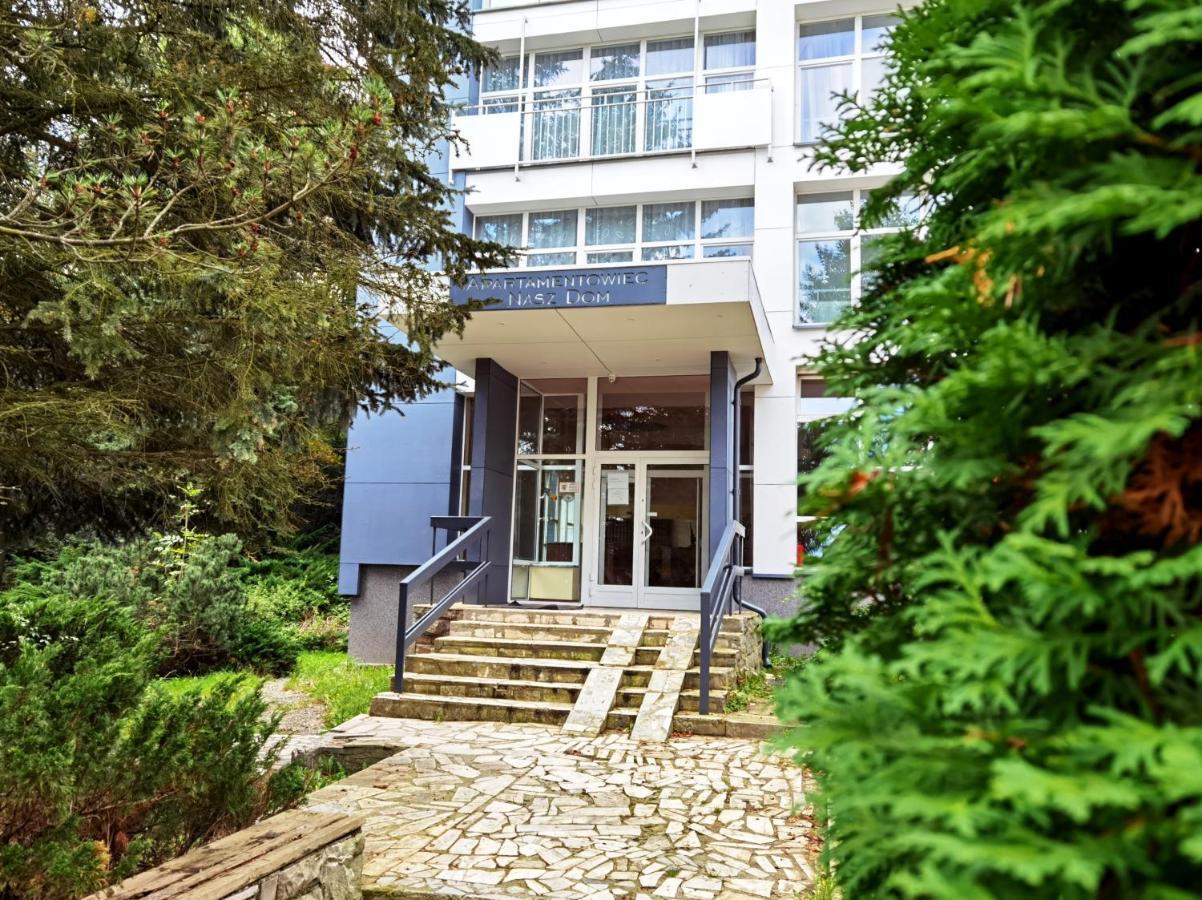 Apartament Z Widokiem Na Park Polanica-Zdroj Exterior photo